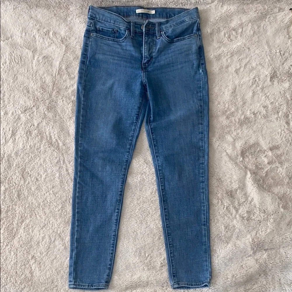 Levi's Blue Skinny Jeans Classic Denim Style